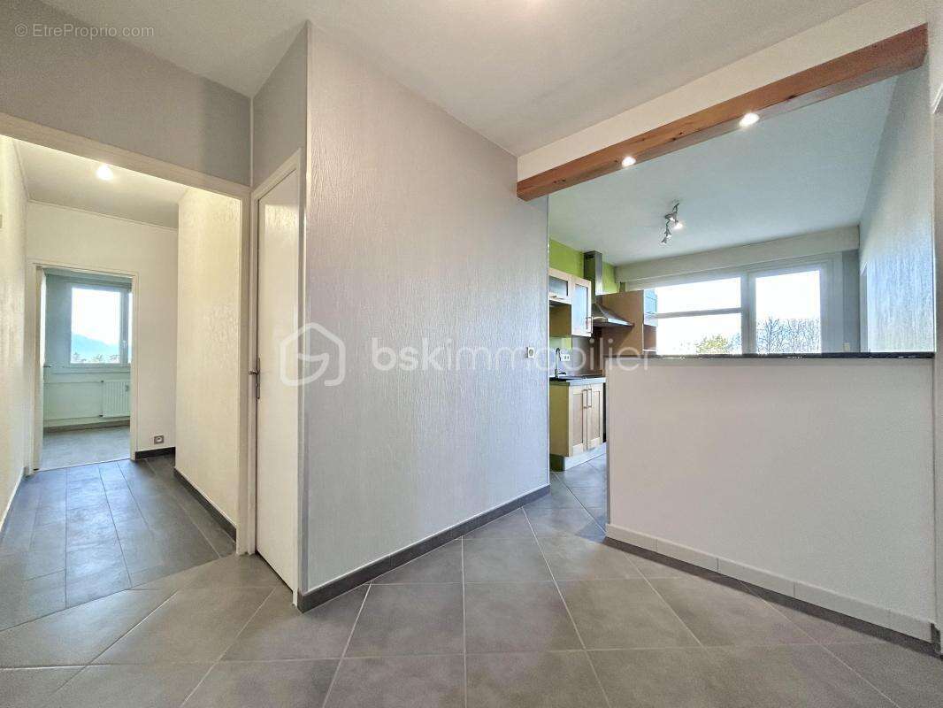 Appartement à COGNIN