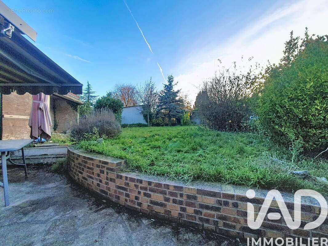 Photo 8 - Maison à VER-SUR-LAUNETTE