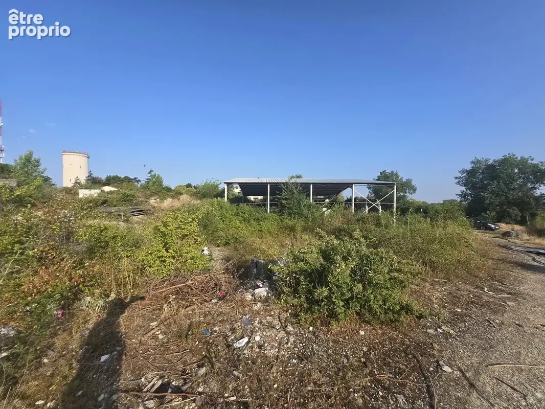 Hangar + terrain commercial - photo 4