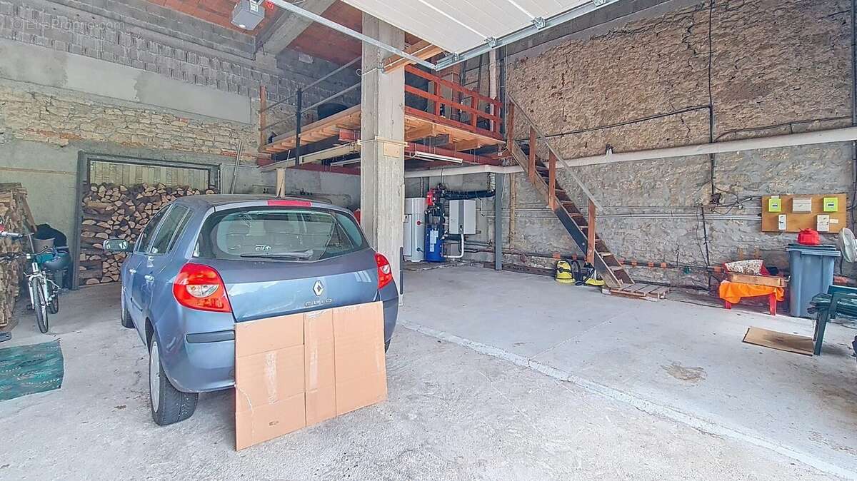 Appartement à PONT-DE-ROIDE