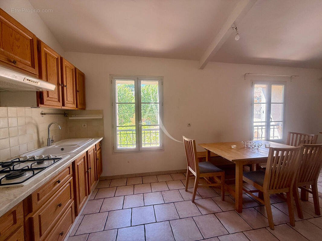 Maison à GINASSERVIS