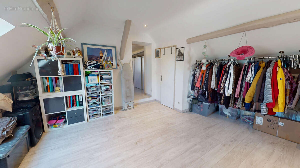 Maison à SAINT-DOULCHARD