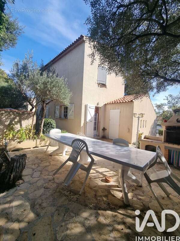 Photo 2 - Maison à OLLIOULES