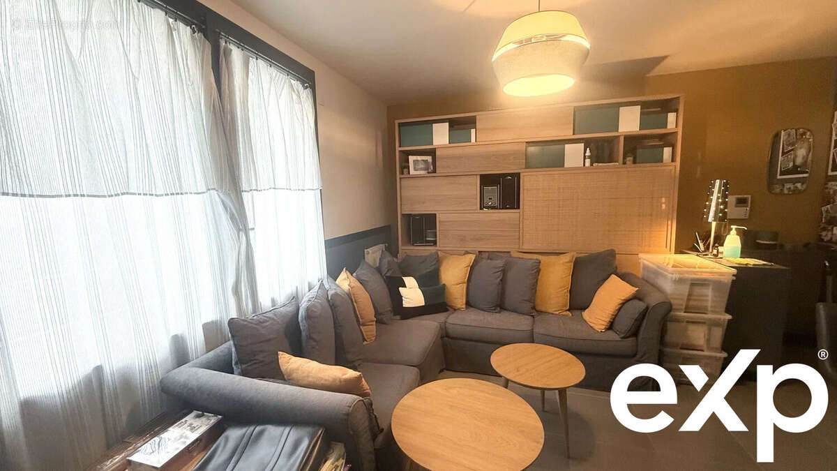 Appartement à BUSSY-SAINT-GEORGES