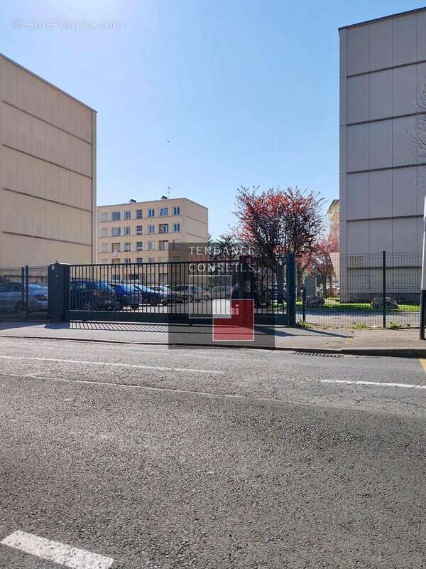 Accès sécurisé - Appartement à VILLEFRANCHE-SUR-SAONE