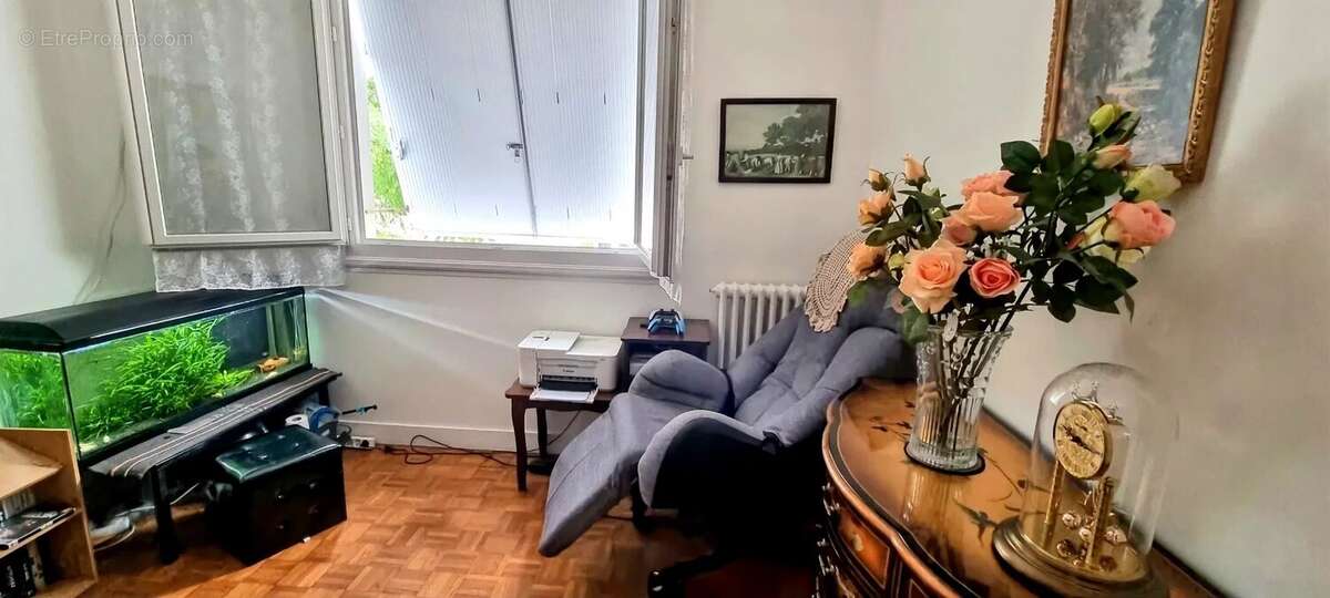 Exclusivite  : maison sur jardin louee 720 € / mois - photo 8