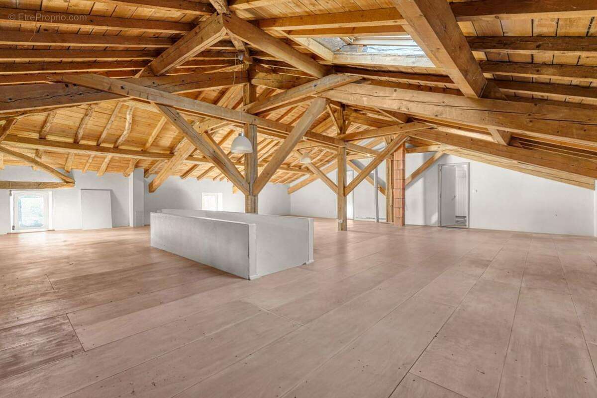 Maison à CASTELNAU-PICAMPEAU