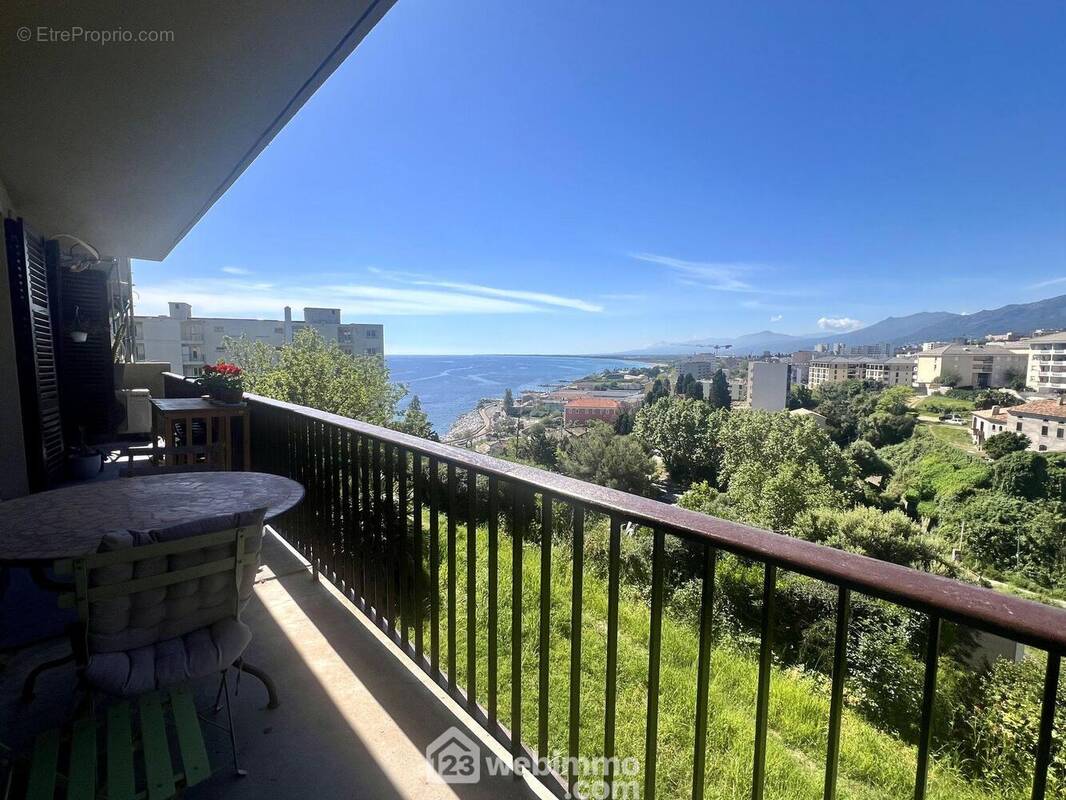 La terrasse offre une vue dégagée - Appartement à SAN-MARTINO-DI-LOTA