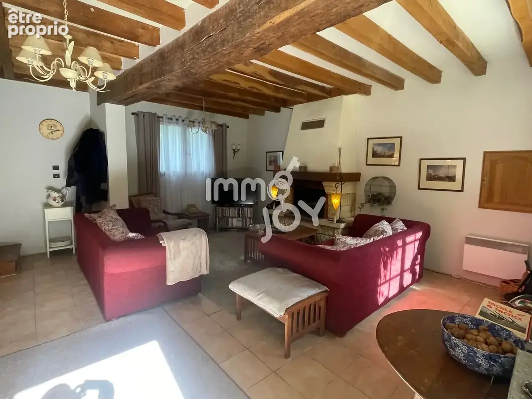 Entre Mamers et Mortagne au Perche, en village, maison de pays avec dépe,dances sur 1566 m2 de jardin arboré.. - photo 4