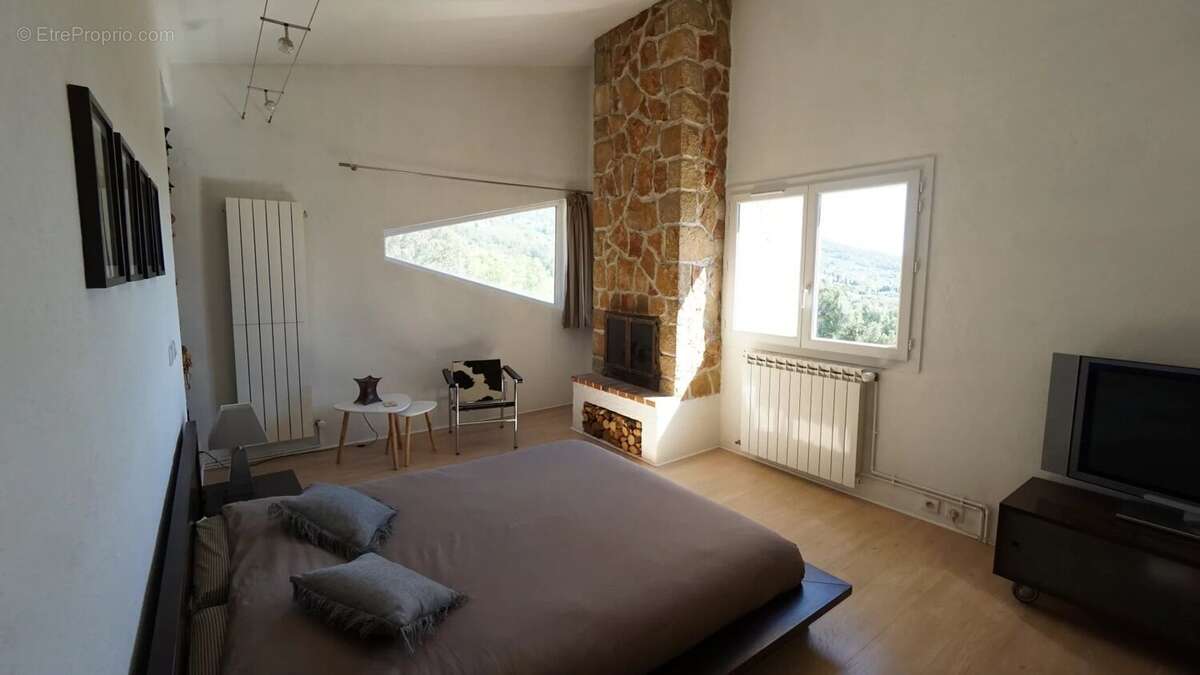 Maison à SPERACEDES