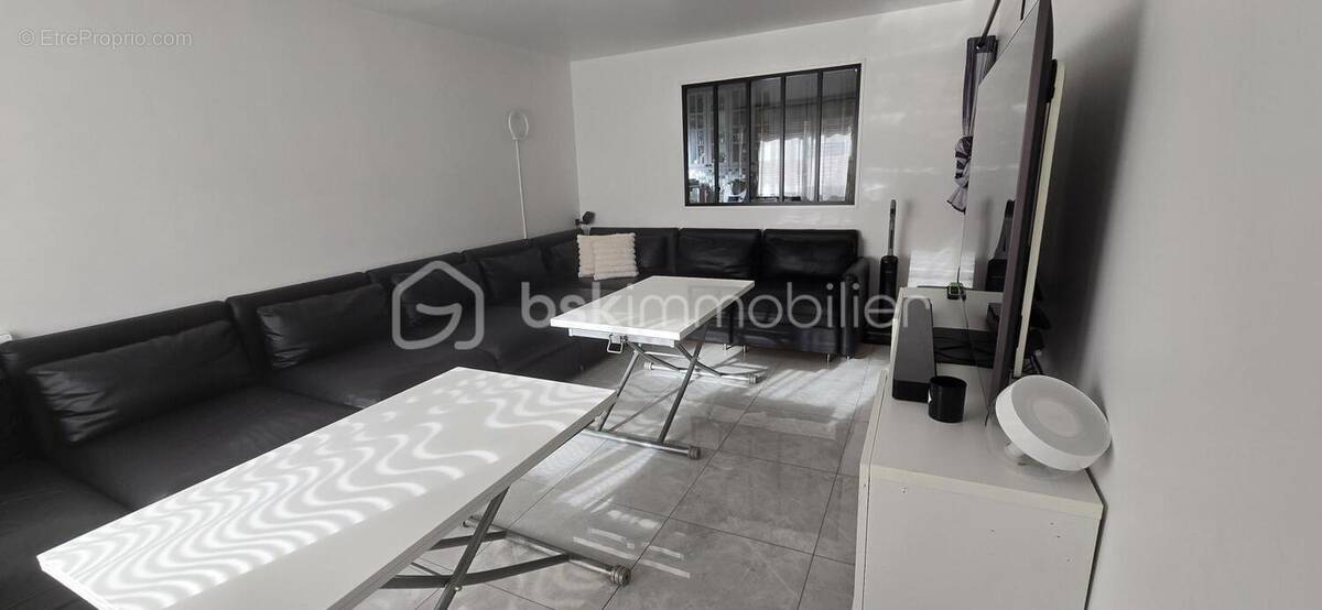 Appartement à EPINAY-SOUS-SENART