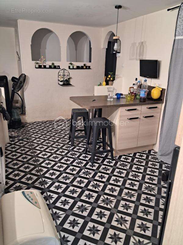 Jolie maison de village de 116m² de 1800 avec 3 chambres - garage - caves - photo 5