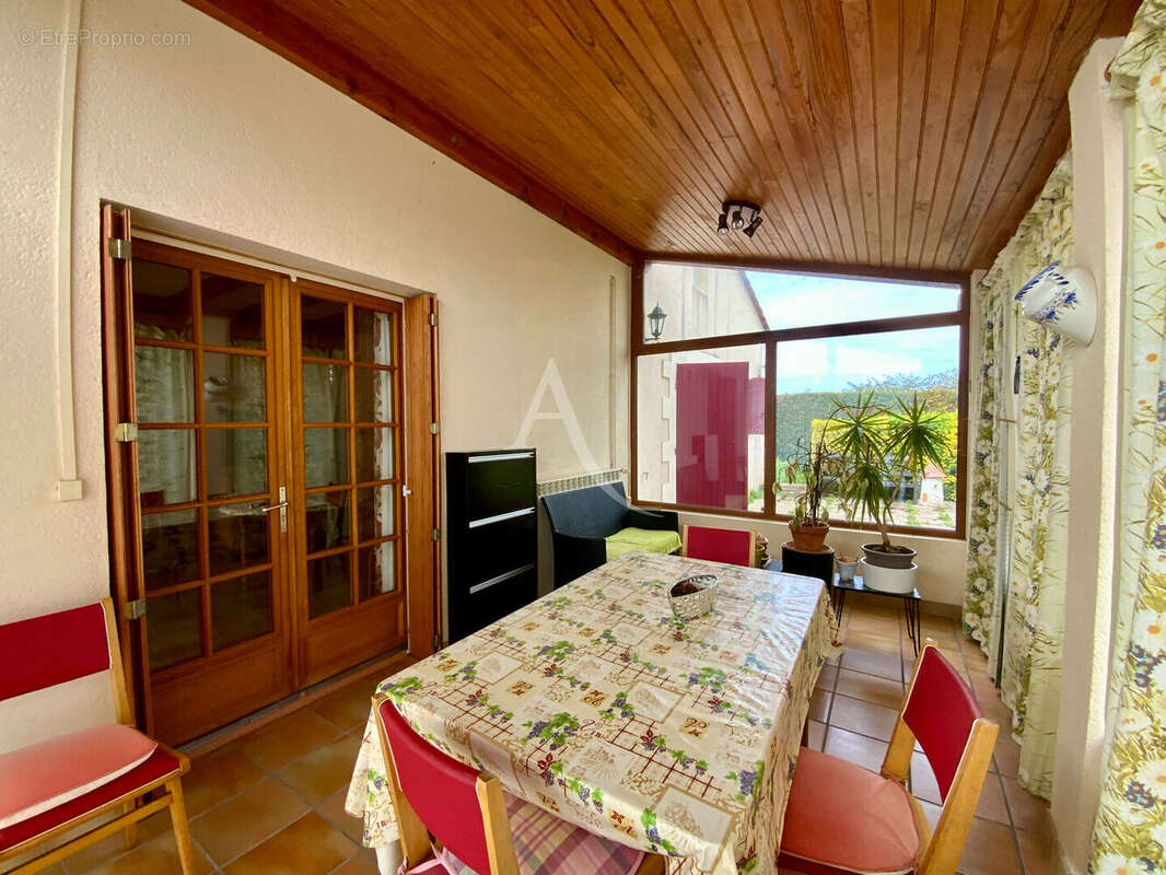 Maison à MIRAMBEAU