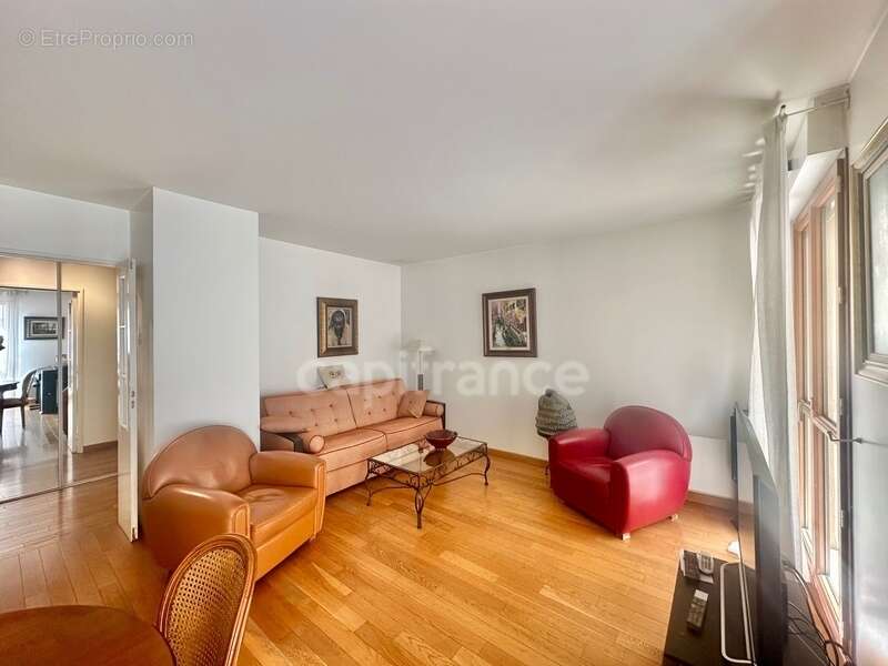 Appartement à MAISONS-LAFFITTE