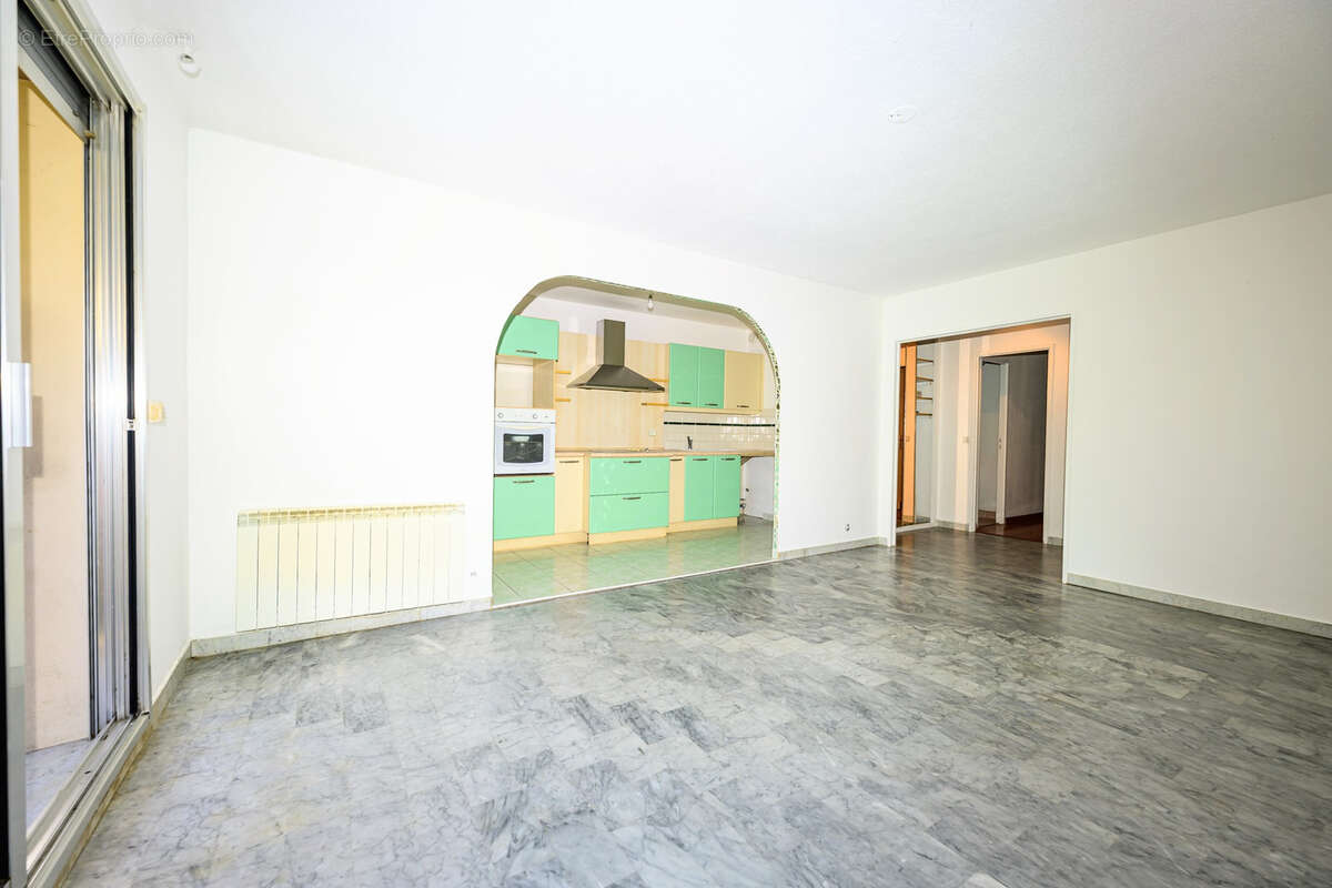 Appartement à MANDELIEU-LA-NAPOULE