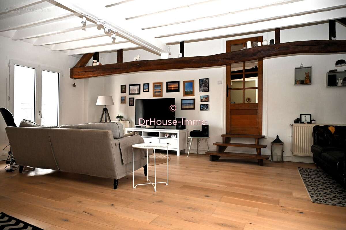 Maison à VILLAINES-SOUS-BOIS