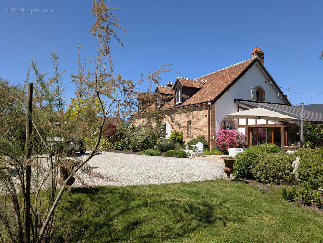 Maison à PIERREFITTE-SUR-SAULDRE