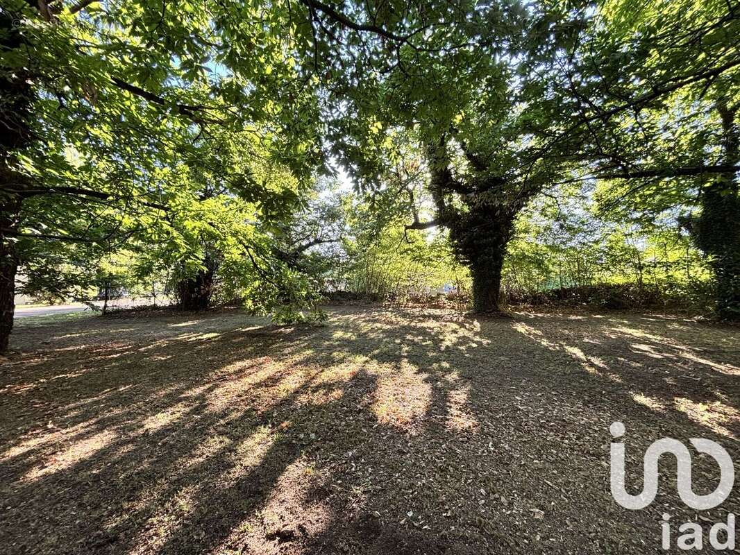 Photo 5 - Terrain à MONTPEZAT-SOUS-BAUZON