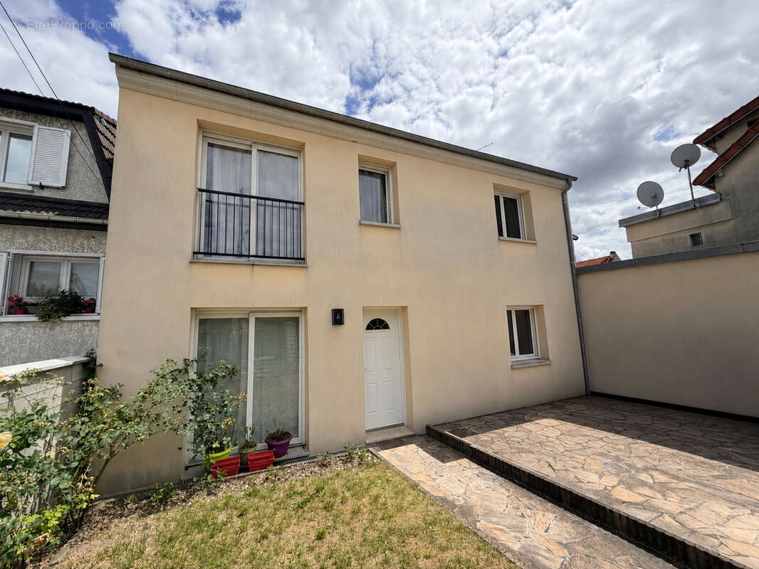 Maison à BOBIGNY