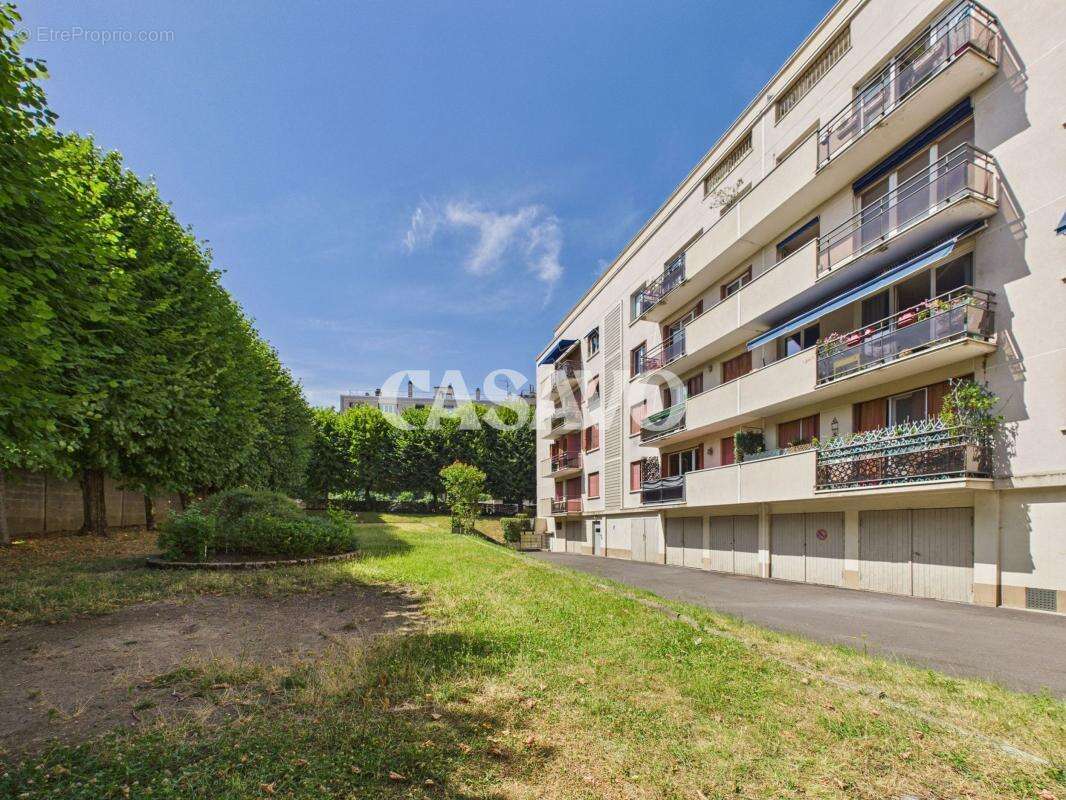 Vente Appartement 4 pièces de 68m² - 92210 Saint-Cloud - photo 16