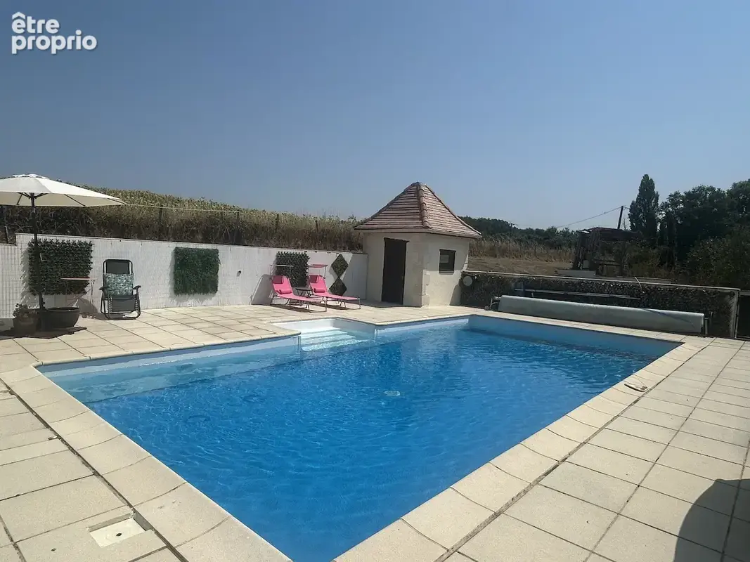 Maison d'architect avec étang, piscine, dépendances au calme. - photo 3