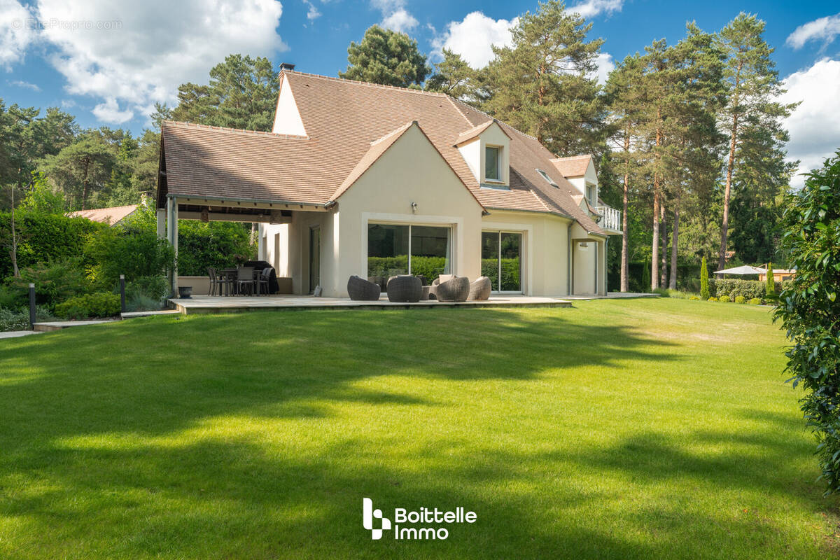 Maison à NOISY-SUR-ECOLE