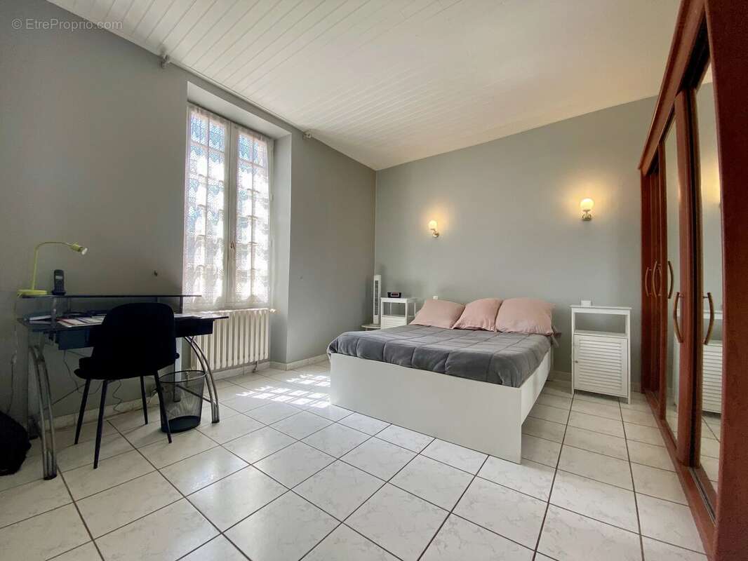 Maison à VILLENEUVE-SUR-LOT
