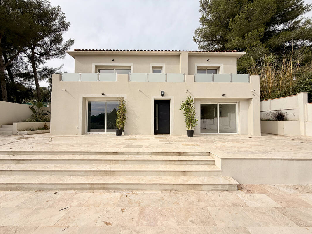 Maison à LA VALETTE-DU-VAR