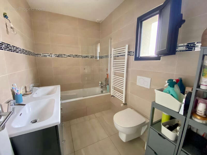 Maison à SARTROUVILLE