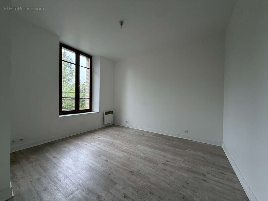 Maison à VULAINES-SUR-SEINE