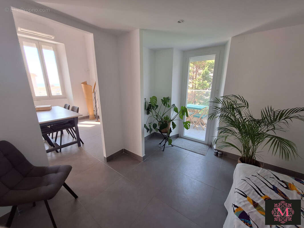 Appartement à SAUSSET-LES-PINS