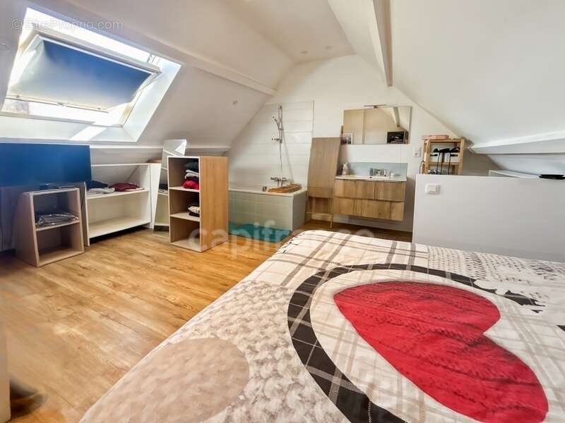 MARESCHE (72) à vendre longère 4 chambres sur 7300 m2 - photo 6