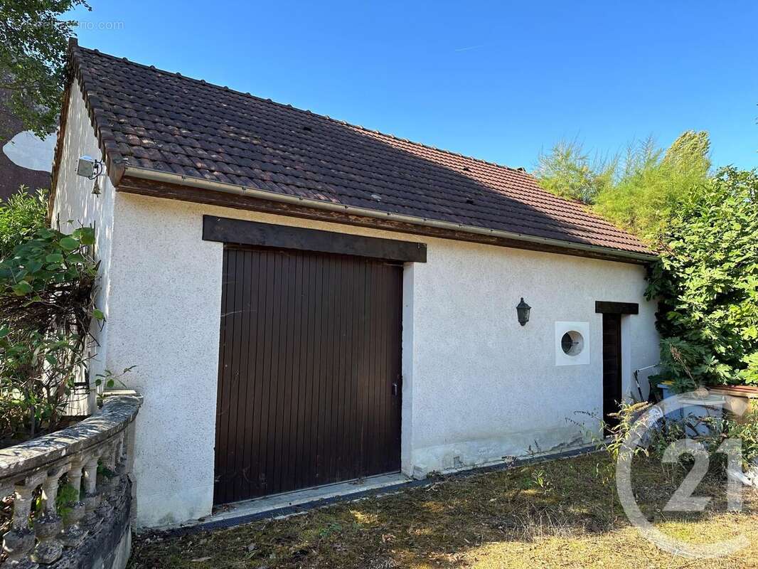 Maison à SUILLY-LA-TOUR