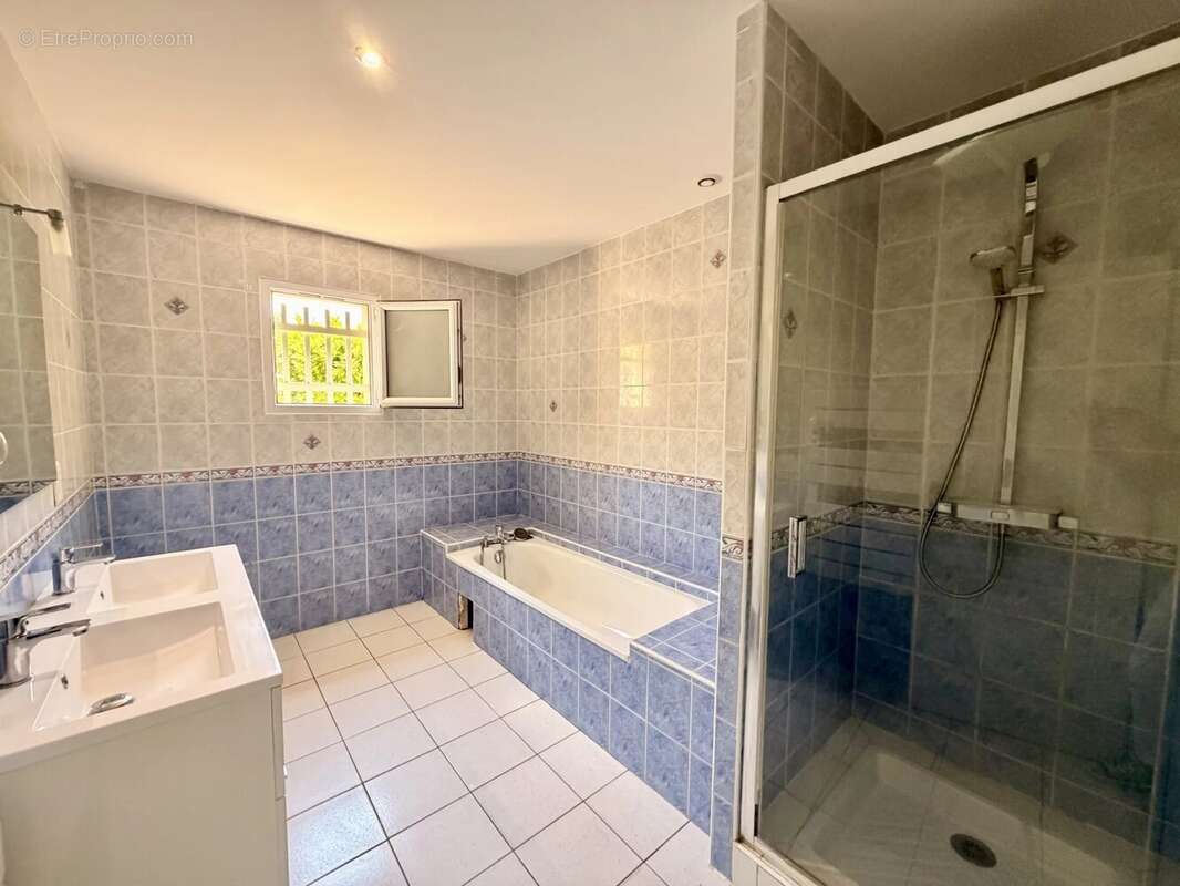 13 mn Villefranche, villa T4 avec garage sur 605 m2 - photo 10