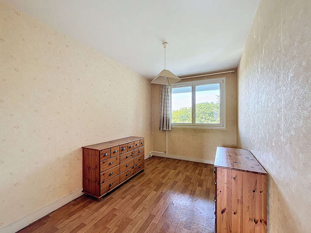 Appartement à SAINT-MICHEL-SUR-ORGE