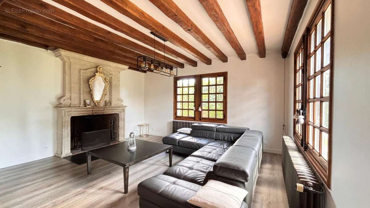 Maison à ETAMPES
