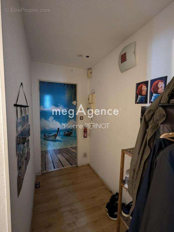 Appartement t2 bis mezzanine libre à 400 mètres du métro minimes - photo 9
