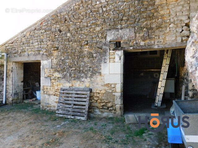 Maison à MONTPELLIER-DE-MEDILLAN