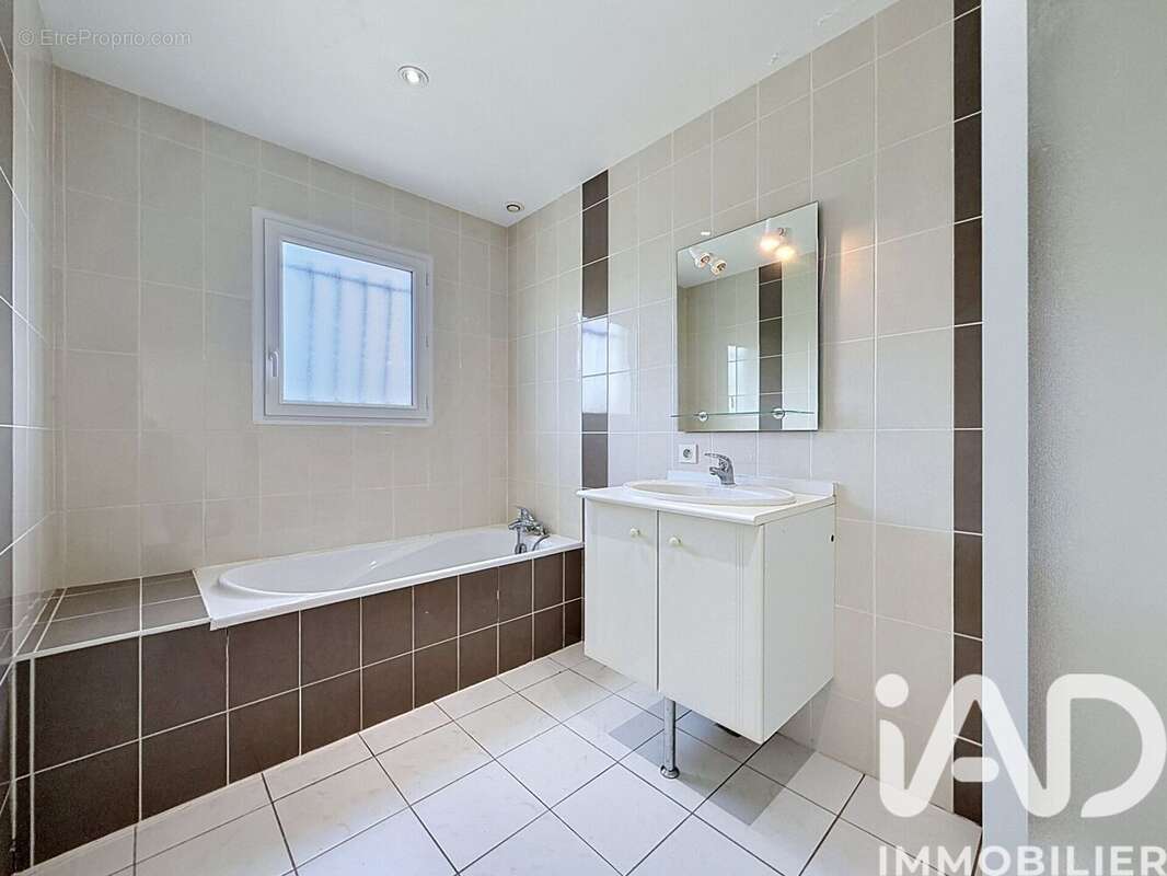 Maison 90 m² à Sainte-Lheurine  - photo 8