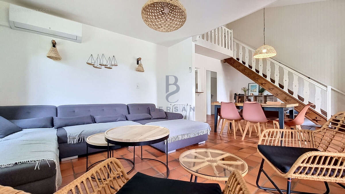 Maison à FREJUS