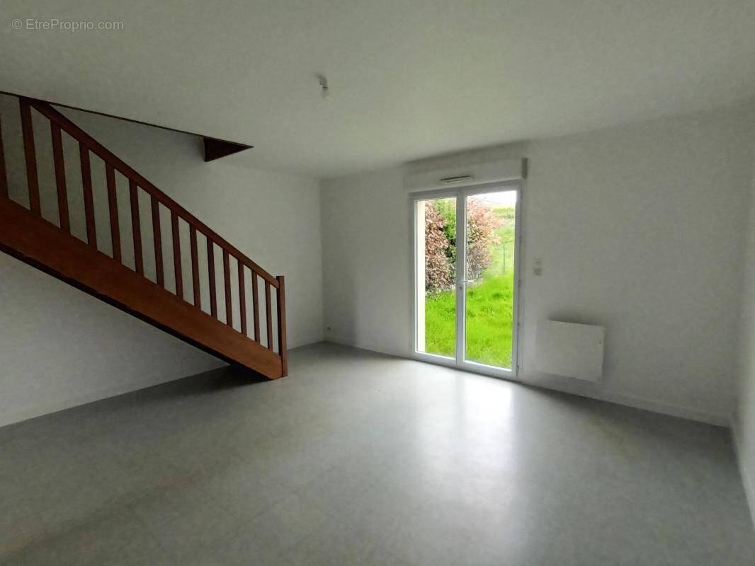 Maison à AVESSAC