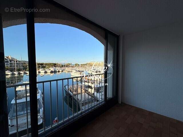 Appartement à COGOLIN