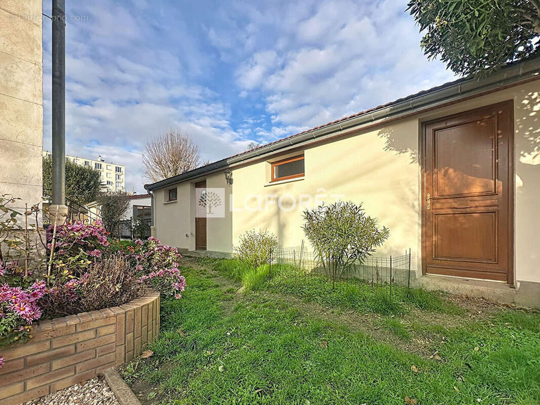 Maison à CHAMPIGNY-SUR-MARNE