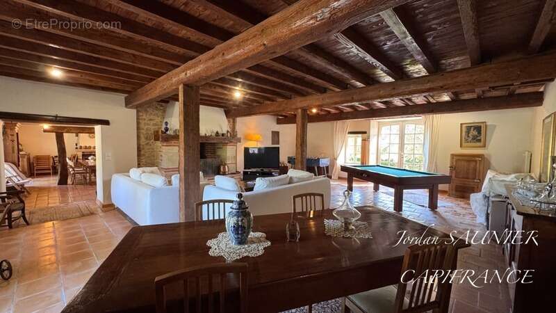 Propriete Lauragaise à vendre 9 pièces proche de CARAMAN (31) - photo 5
