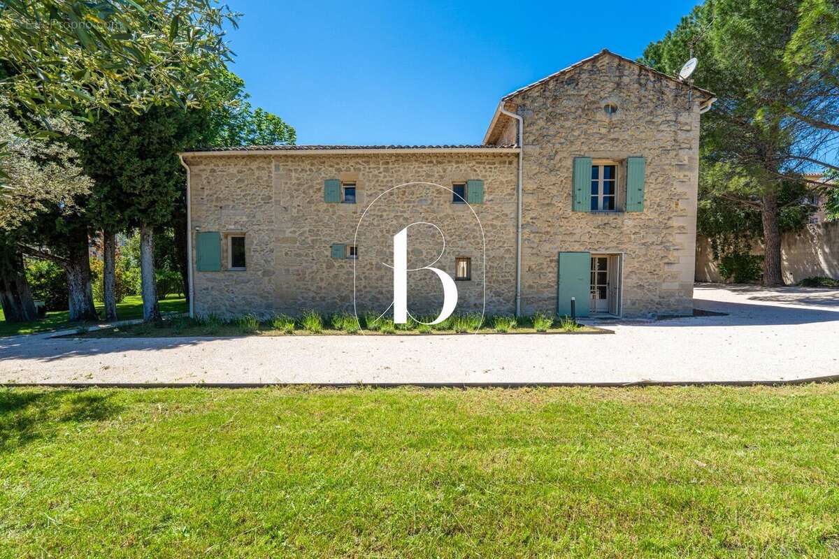 Maison à UZES