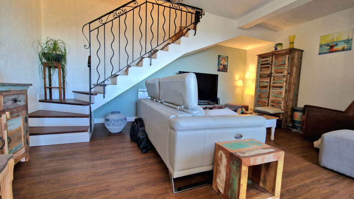 Maison à LES ADRETS-DE-L&#039;ESTEREL