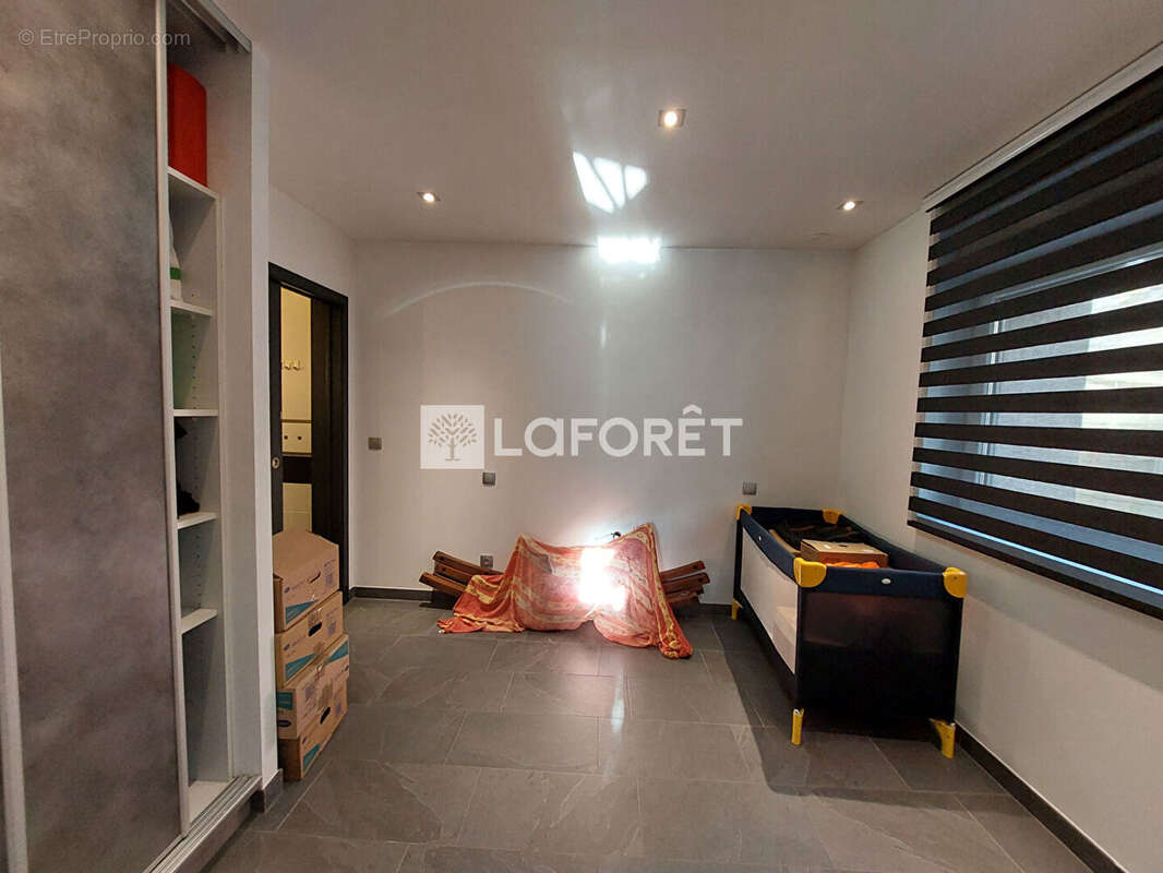 Maison à AUDUN-LE-TICHE