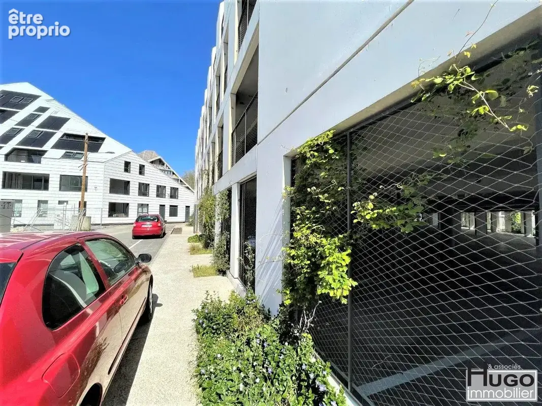 Bordeaux bastide niel- local commercial duplex 208m² libre et brut + 1 parking - photo 6