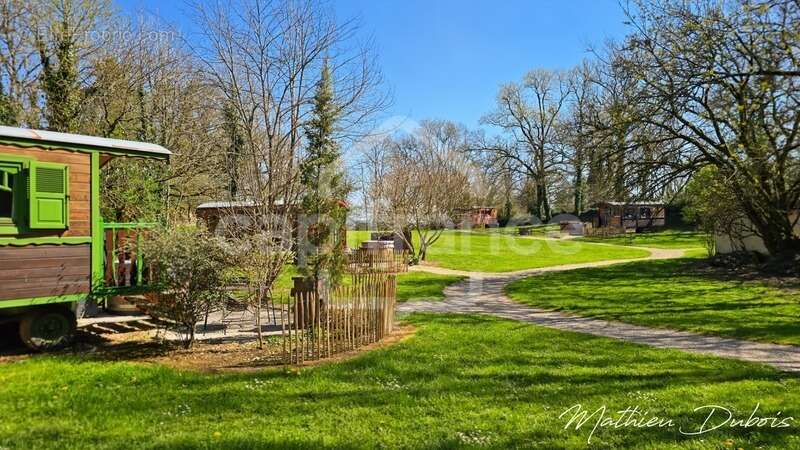 Élégance, rentabilité et art de vivre – Domaine touristique avec potentiel équestre aux portes de Padirac - photo 4