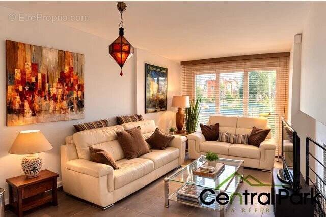 Maison à LE PERREUX-SUR-MARNE